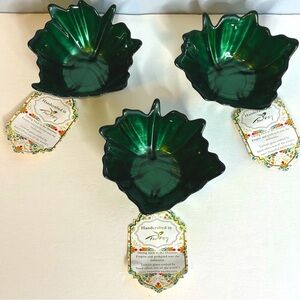LEAF SHAPED BOWLS (SET OF 3)